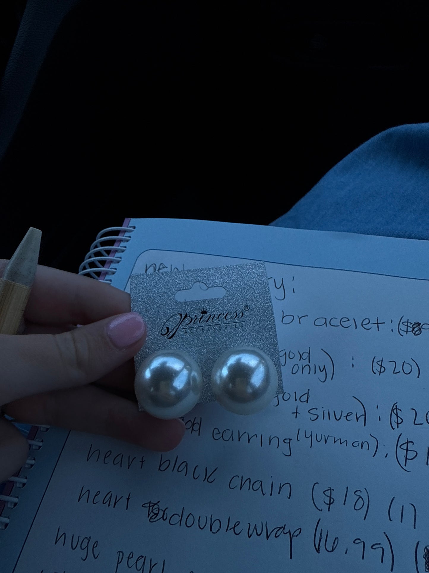 Pearl earring