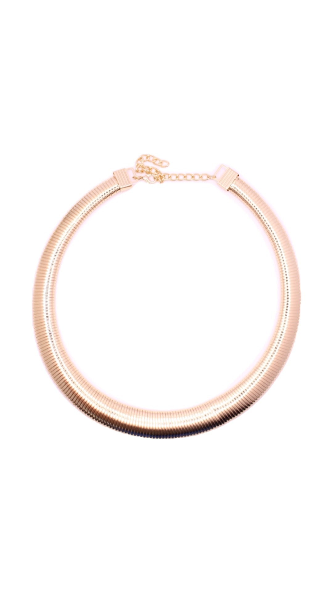 Gold chunky necklace