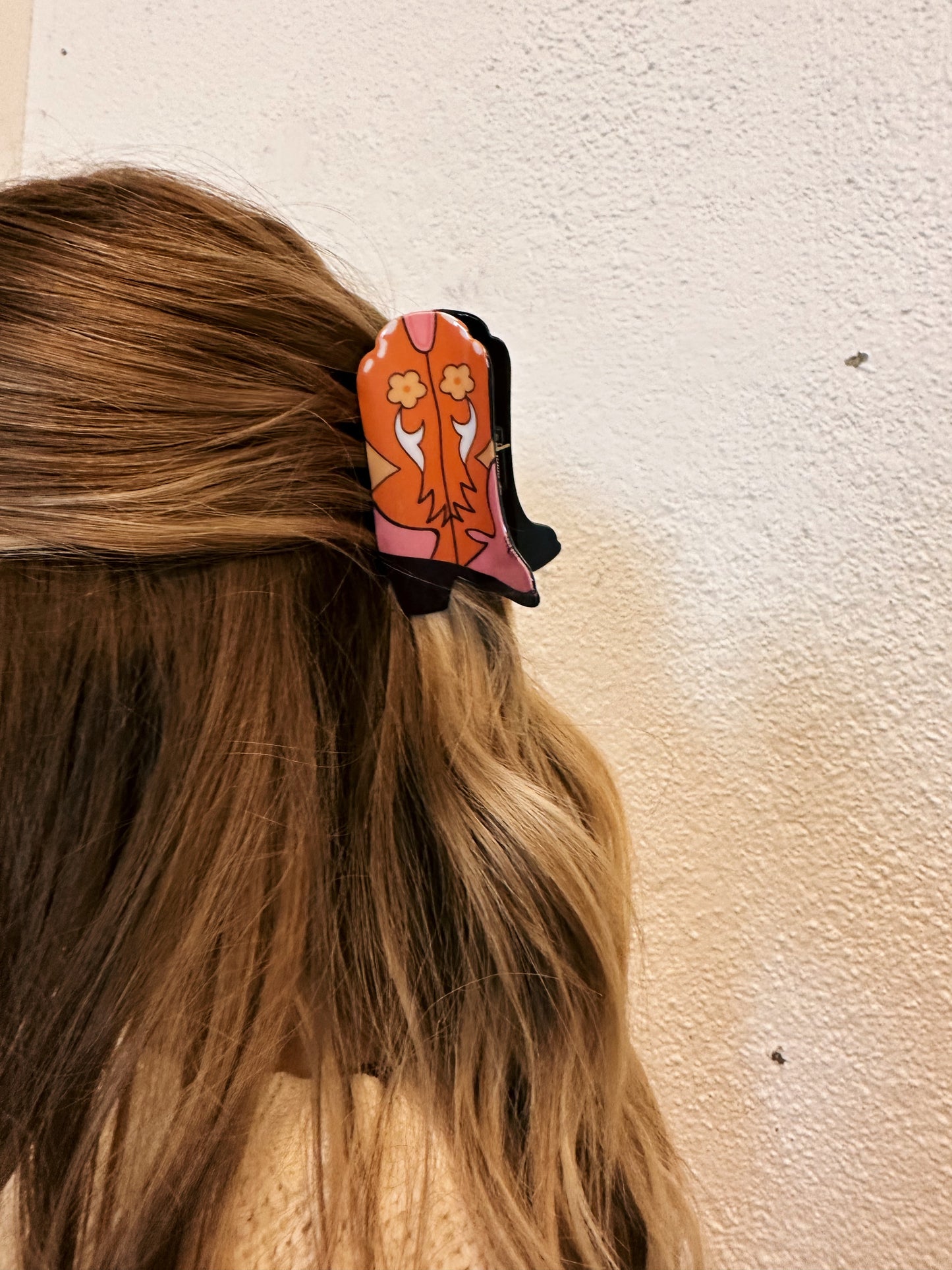 give ‘em the boot hair clip