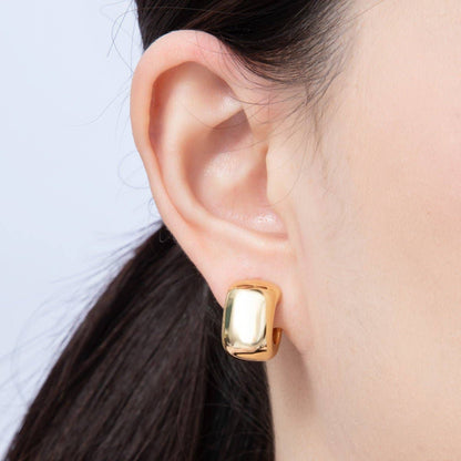 chunky gold hoops