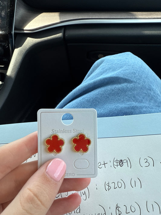 Red flower stud