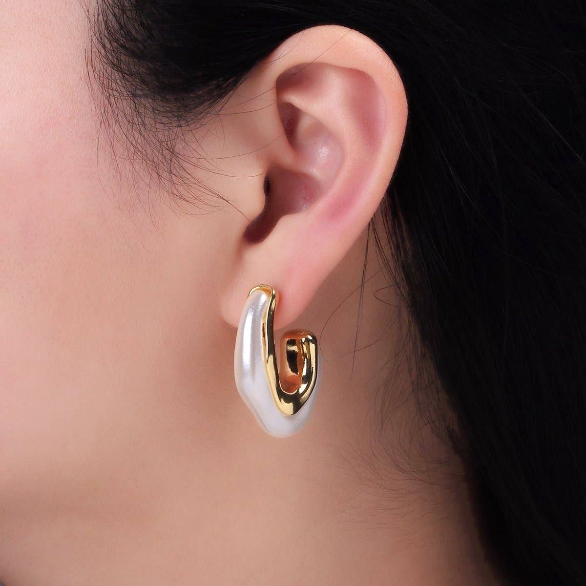 Pearl Shell Hoop