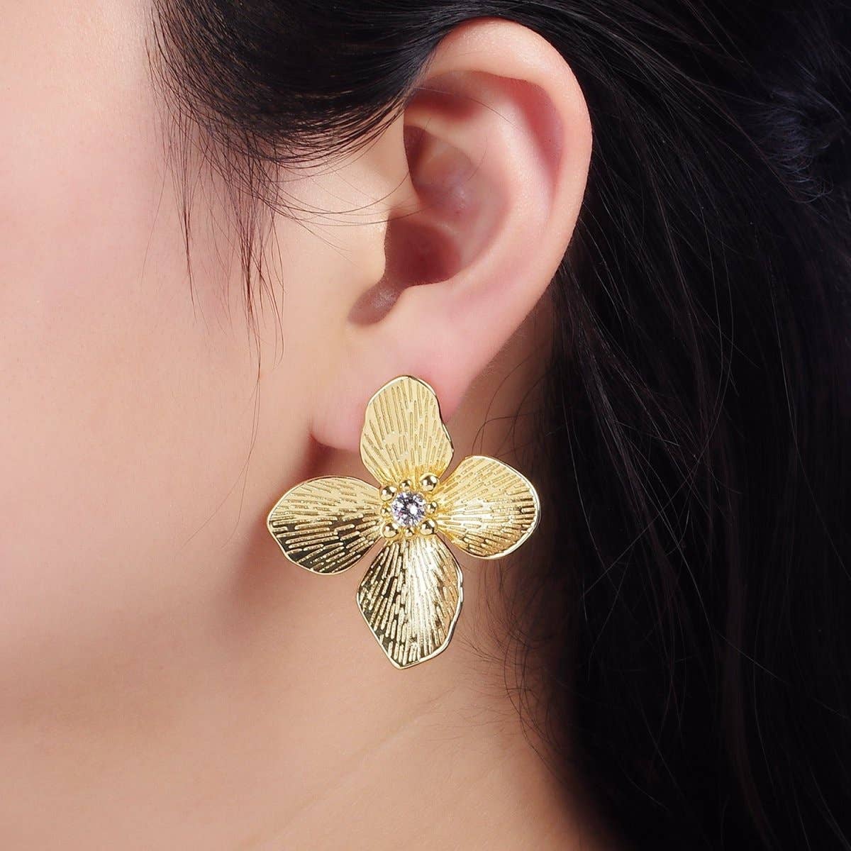 flower stud earrings